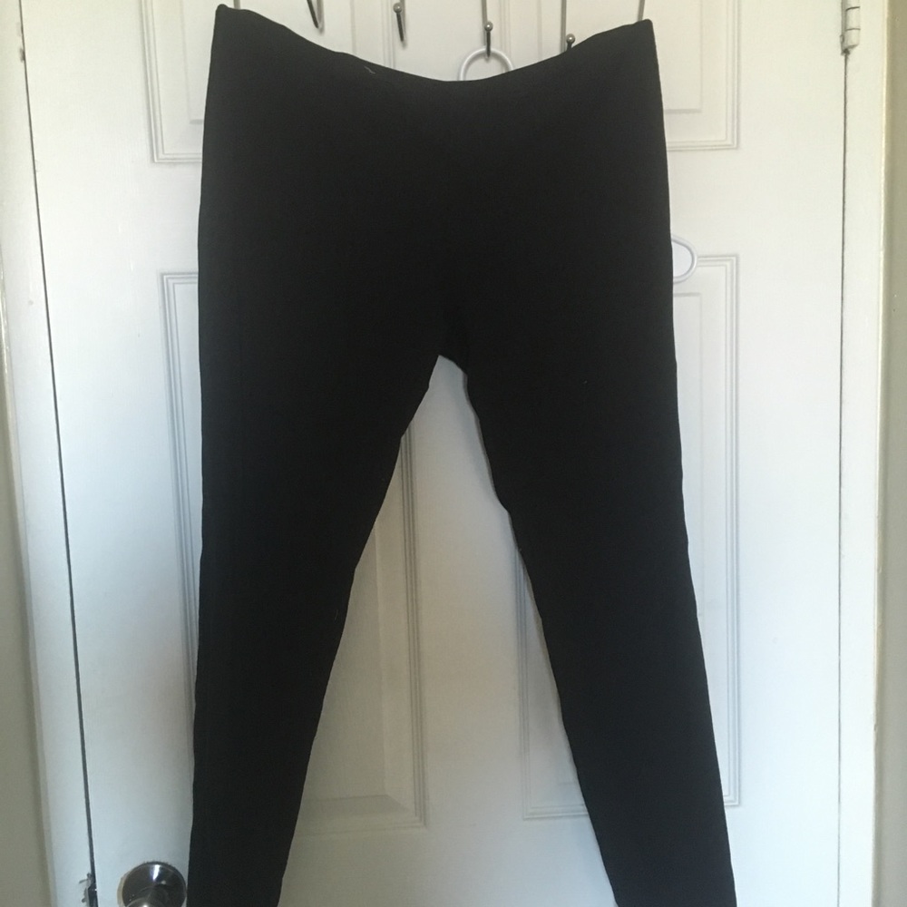 HUE leggings brand new